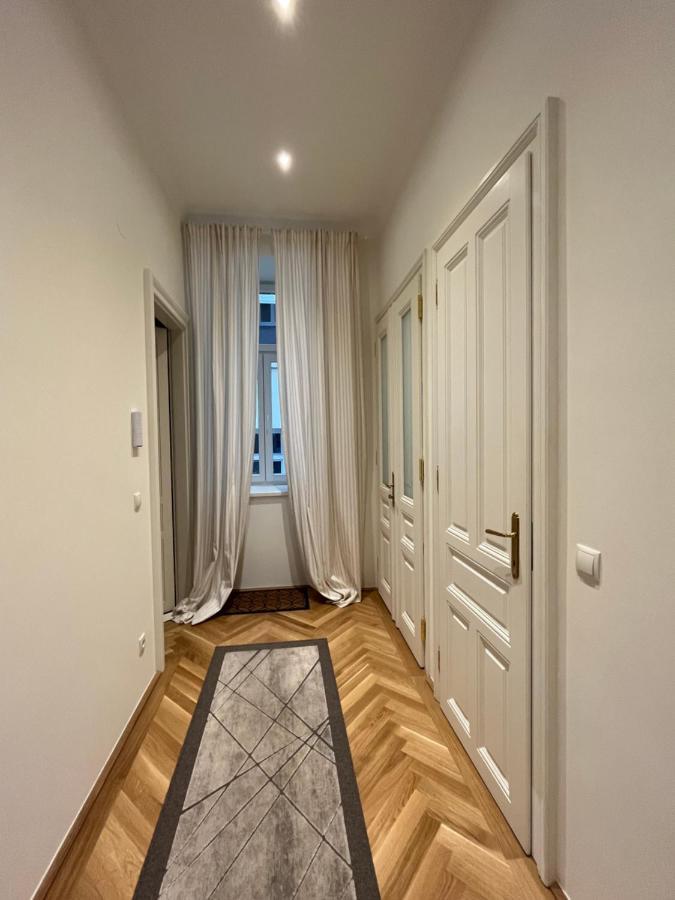 Appartement Zentrale Wohlfuehloase à Vienne Extérieur photo
